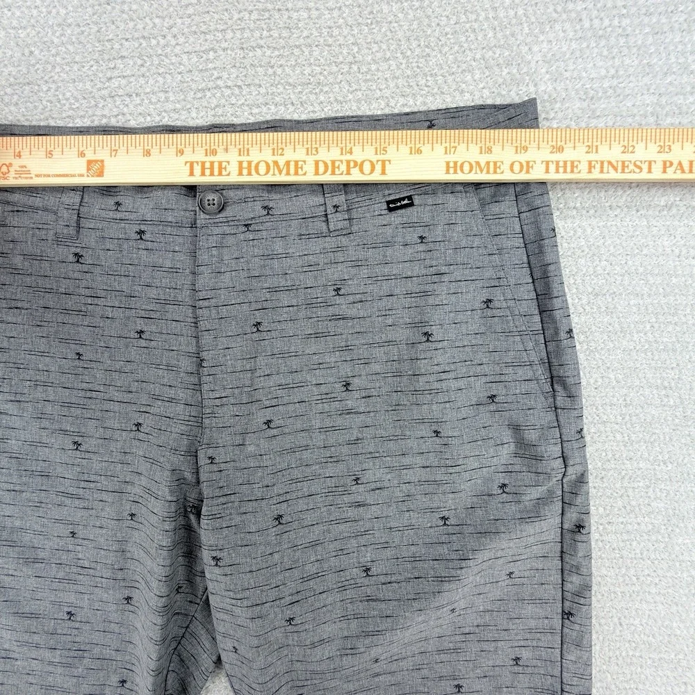 Travis Mathew Golf Shorts Mens 38 Gray Palm Tree Stretch Performance Lightweight